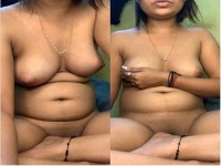 Sexy Bhabhi Shows Boobs