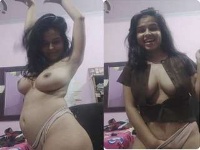 Sexy Indian Girl Sanjana Shows Her Boobs On Video Call