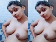 Cute Indian Girl Showing Her Boobs and Pussy
