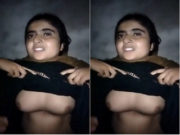 Cute paki Girl Shows boobs and Pussy