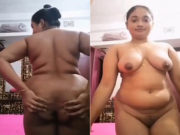 Desi Bhabhi Shows Her Nude Body