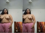 Desi Bhabhi Strip Her Cloths and Shows Nude Body