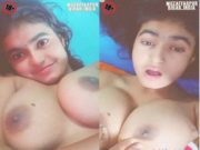 Desi Bihari Girl Shows Her Boobs