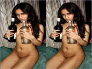 Desi girl Shows Nude Body