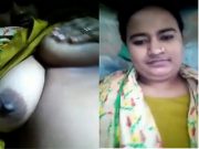 Horny Bhabhi Shows Her Big Boobs and Fingering