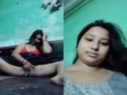 Hot Bangla Girl Shows Her Pussy