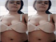Paki Girl Shows Her Boobs and Pussy