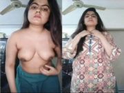 Punjabi Bhabhi Shows Her Nude Body